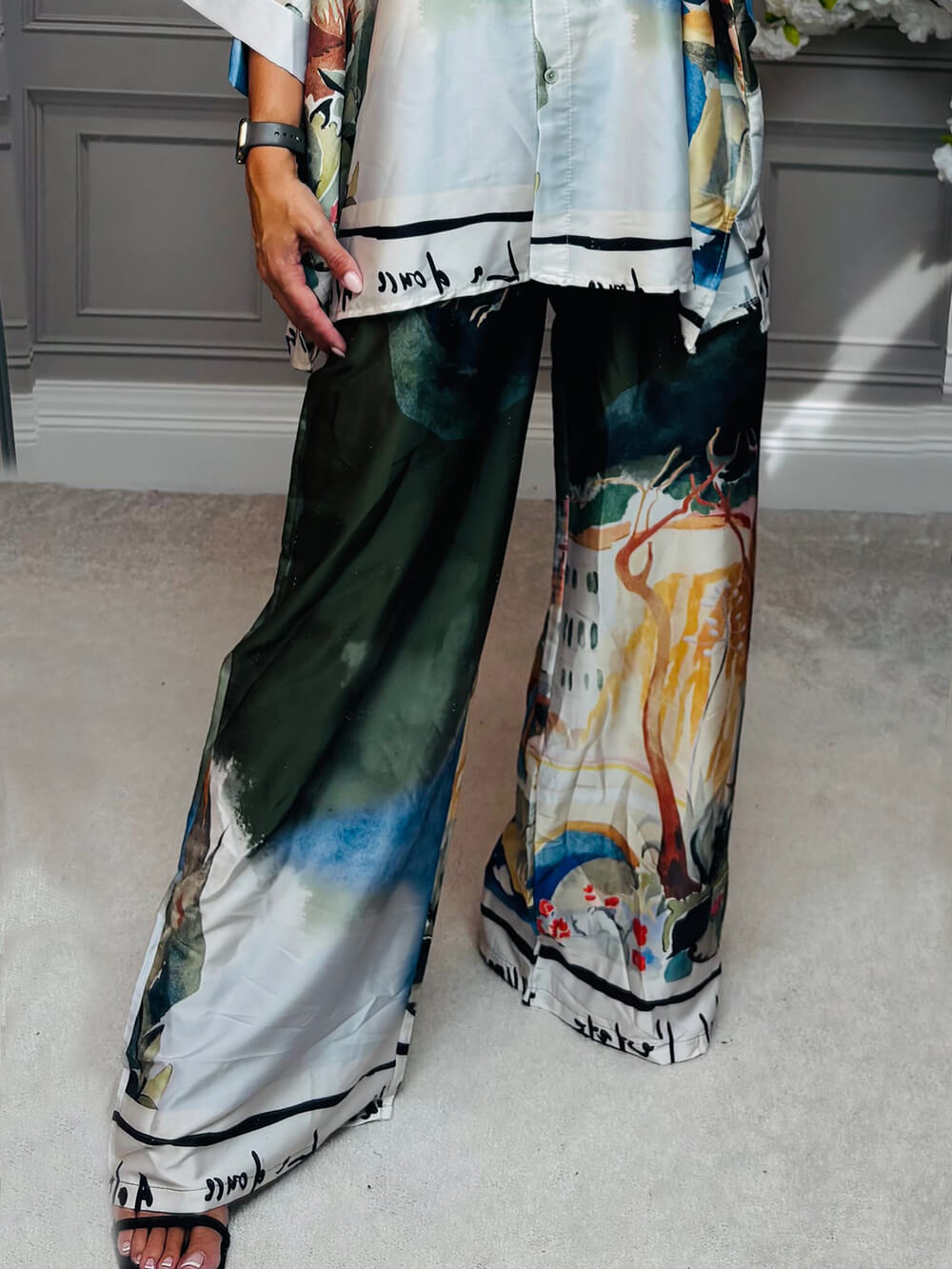 Unique Satin Roman Print Elastic-Waist Wide-Leg Pants