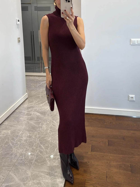 Elegant High-Neck Ribbed Knit Sleeveless Maxi Dress
