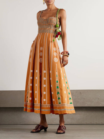 Elegant Off-Shoulder Retro-Print Pleated Midi Dress