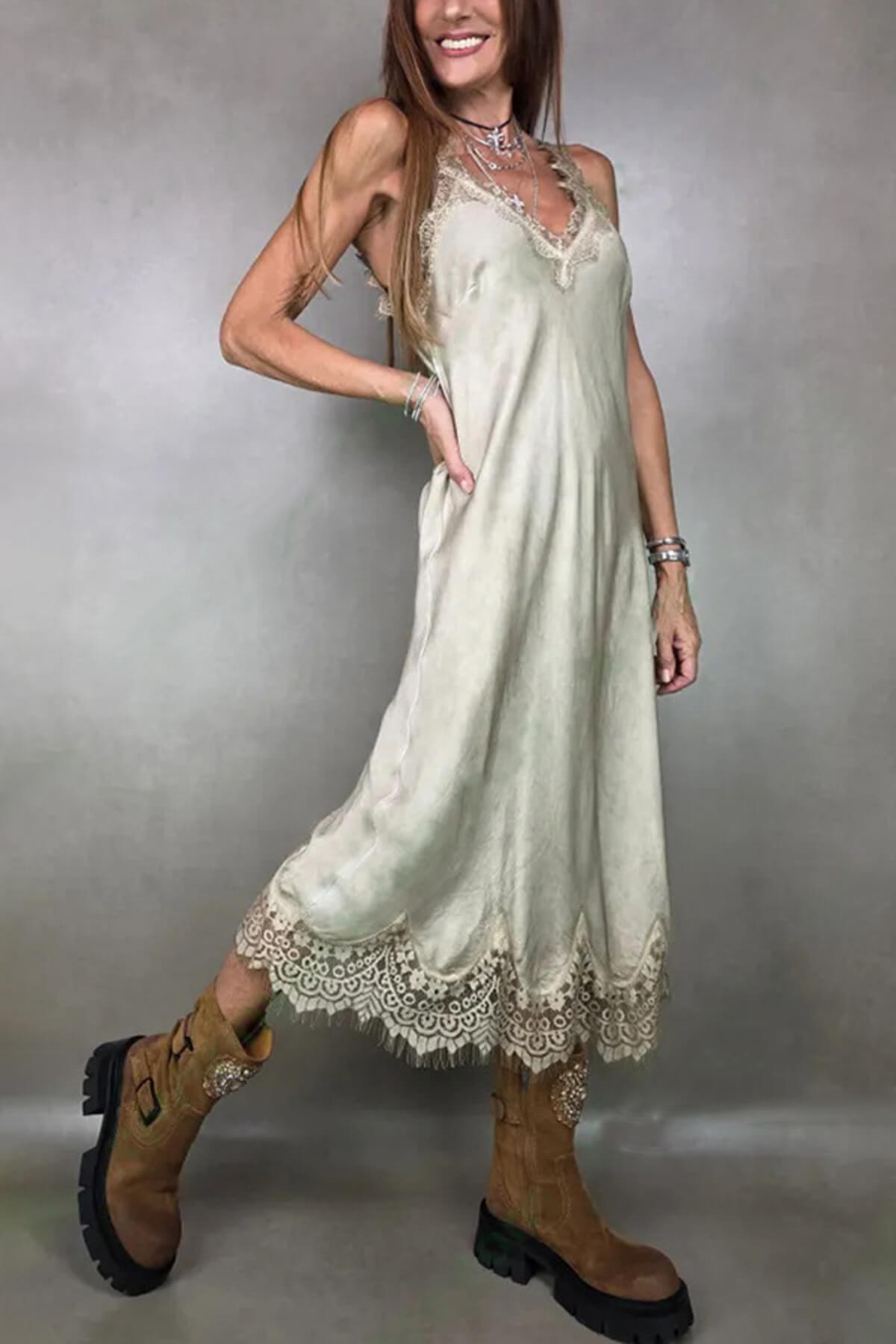 Fashion Lace-Trimmed Spaghetti Strap Casual Midi Dress