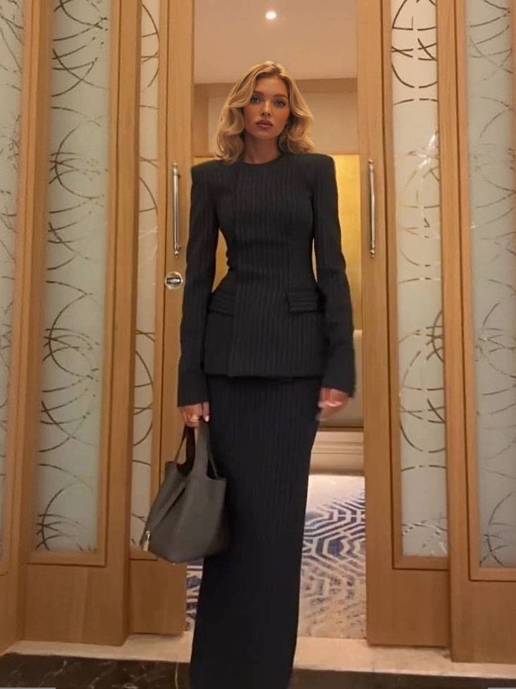 Striped Slim Fit Blazer And Skirt Suit-Blazer