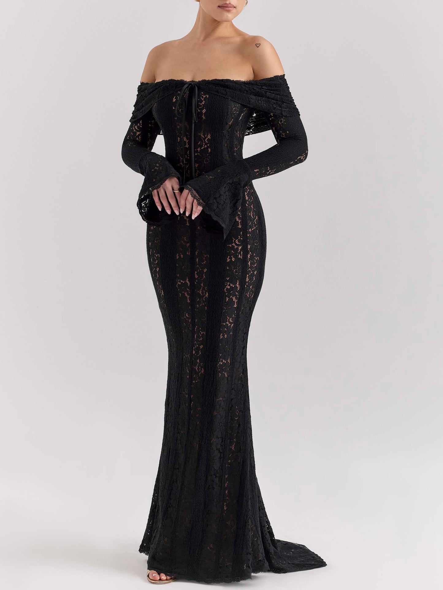 Elegant One Shoulder Lace Fishtail Maxi Dress