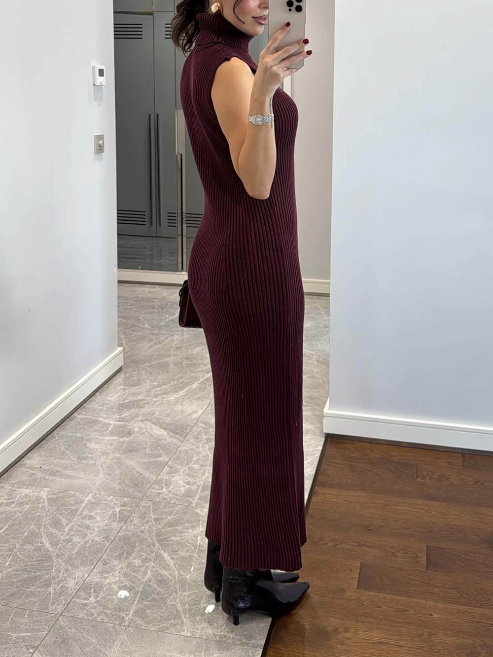 Elegant High-Neck Ribbed Knit Sleeveless Maxi Dress