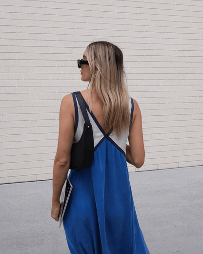 Chic V-neck contrasting color dress