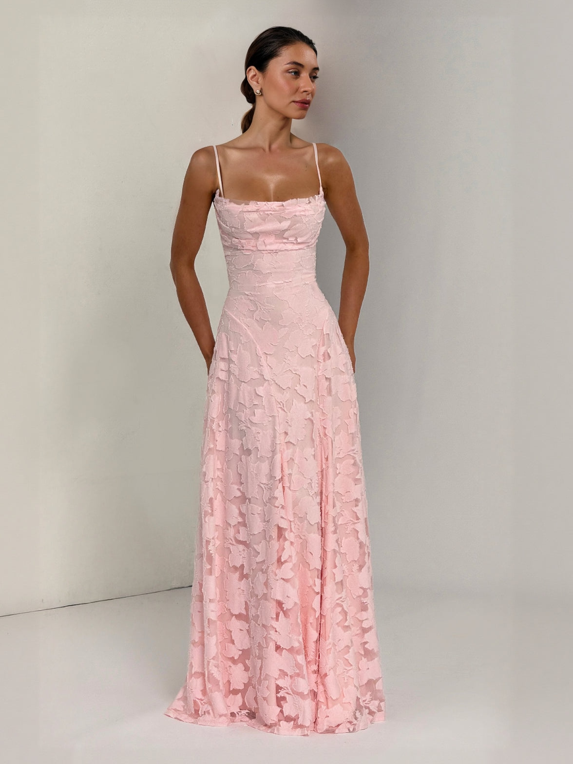 Elegant Floral Lace Spaghetti Strap Maxi Dress