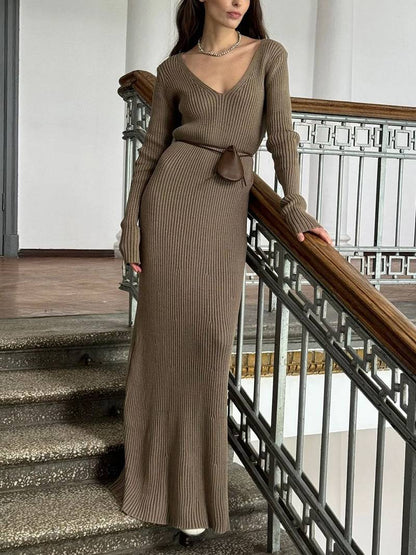 Minimalist Long Sleeve Knitted Maxi Dress
