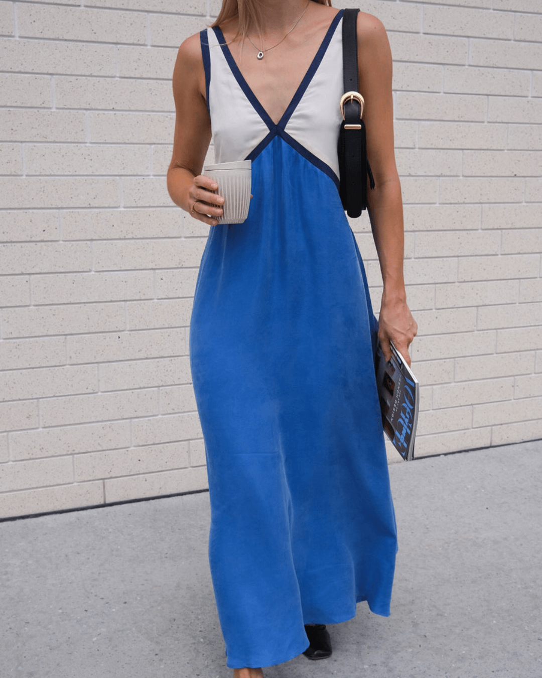 Chic V-neck contrasting color dress