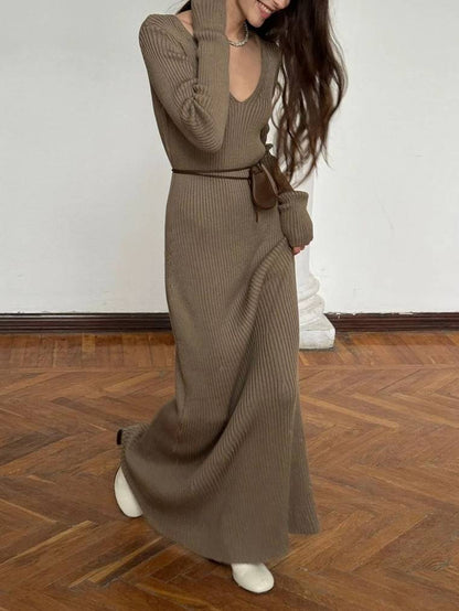 Minimalist Long Sleeve Knitted Maxi Dress