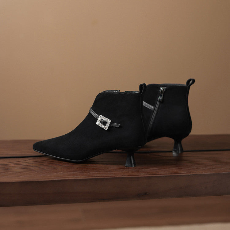 Retro sheep flip mid-heel and bare boots women's boots 2025 autumn and winter new pointed fashion rhinestone buckle thick heel large size short boots