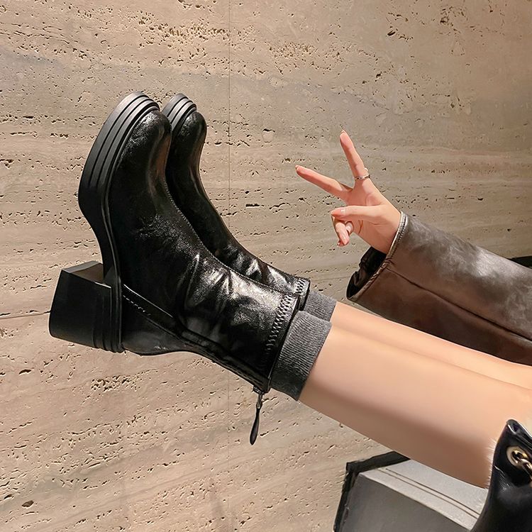 Small thick-soled versatile short boots women's 2025 autumn and winter new British round head rear zipper slim high-heeled elastic boots